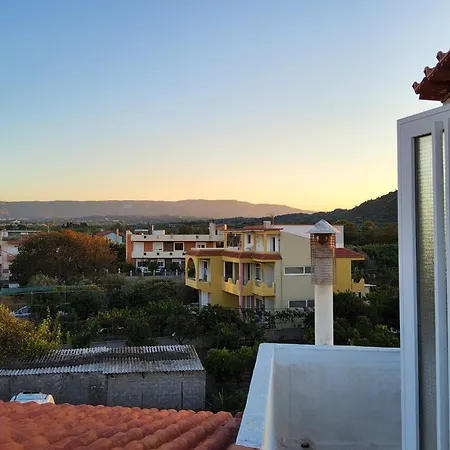 Freeman Greenlees Classical Greek Hotel 4*